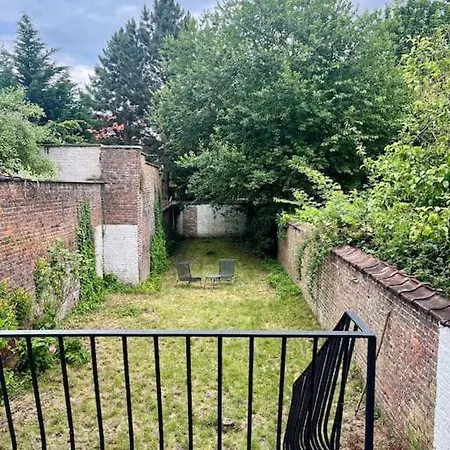 Maison De Maitre En Avec Jardin 那慕尔