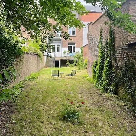 Maison De Maitre En Avec Jardin * 那慕尔